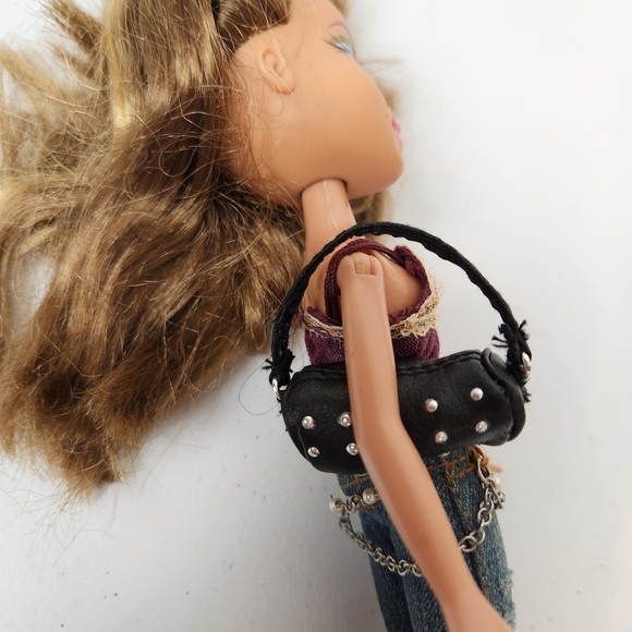 Bratz Funk Out Fianna Doll Vintage Y2K Clothes Outfit Purse Shoes Parts Project - Picture 6 of 10